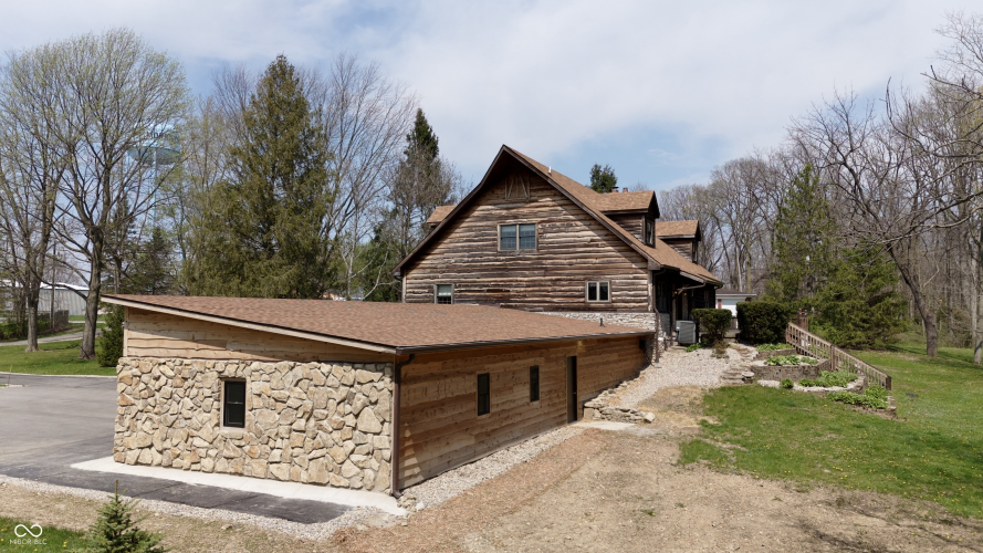 Listing Image 8