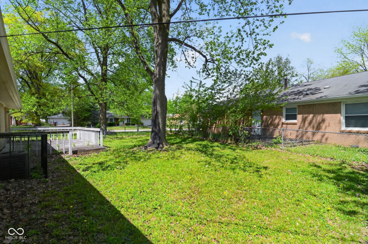 Listing Image 8
