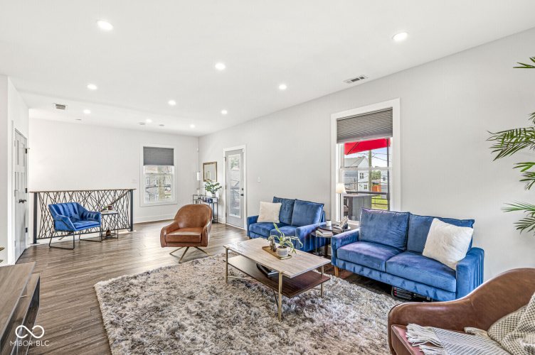 Listing Image 23