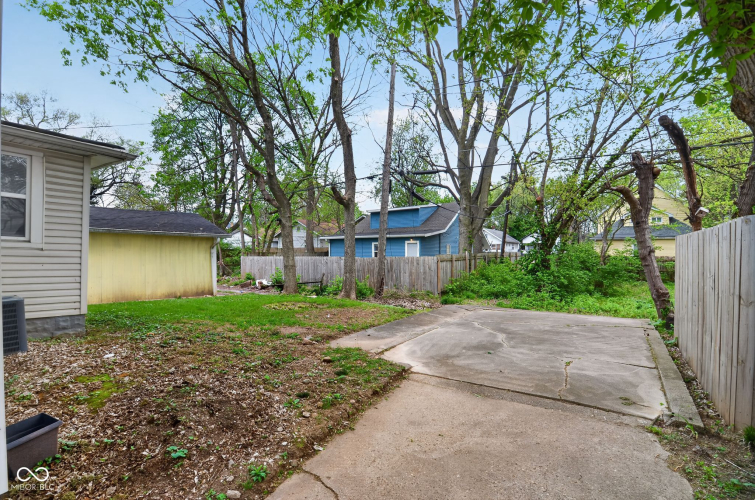 Listing Image 7