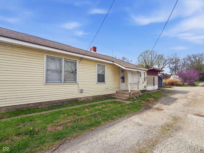 Listing Image 3