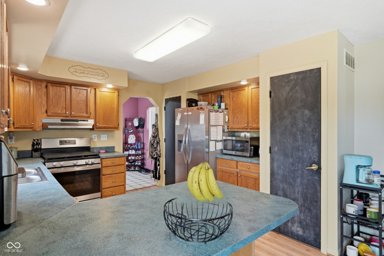 Listing Image 13
