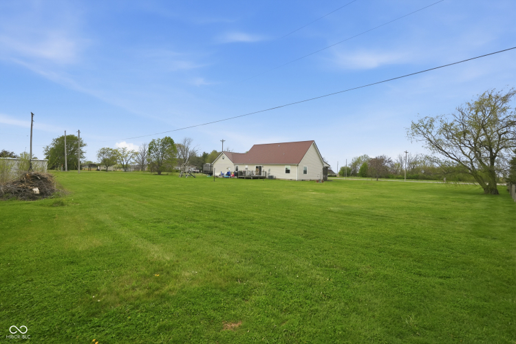 Listing Image 40
