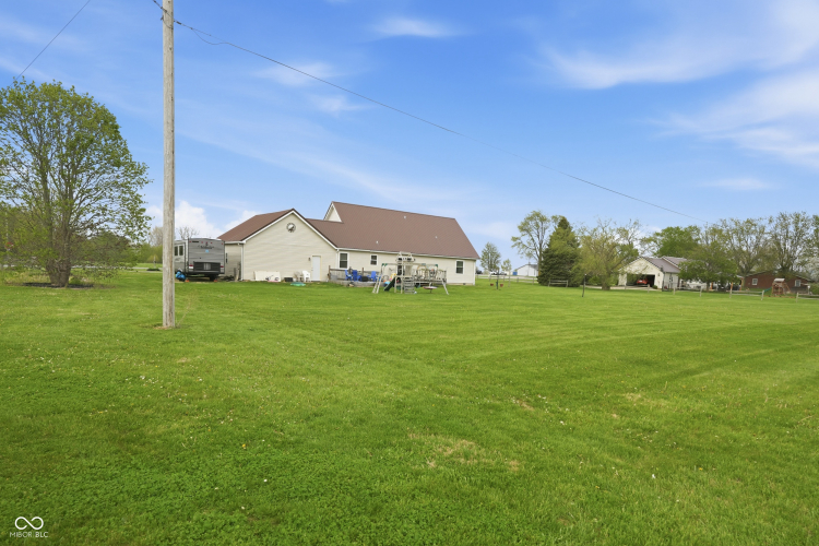 Listing Image 42