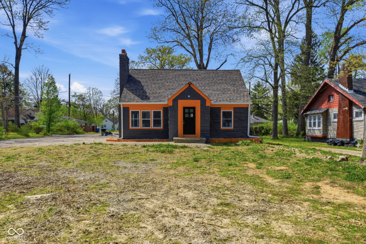 Listing Image 3