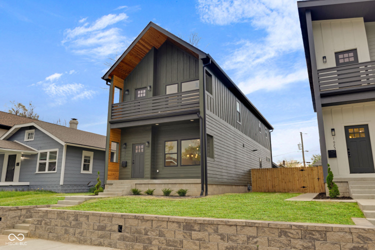 Listing Image 3