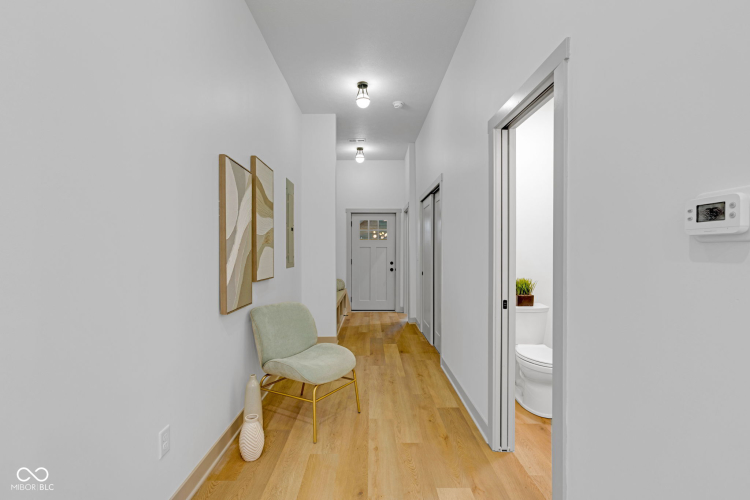 Listing Image 25