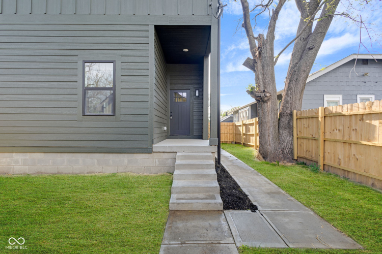 Listing Image 68