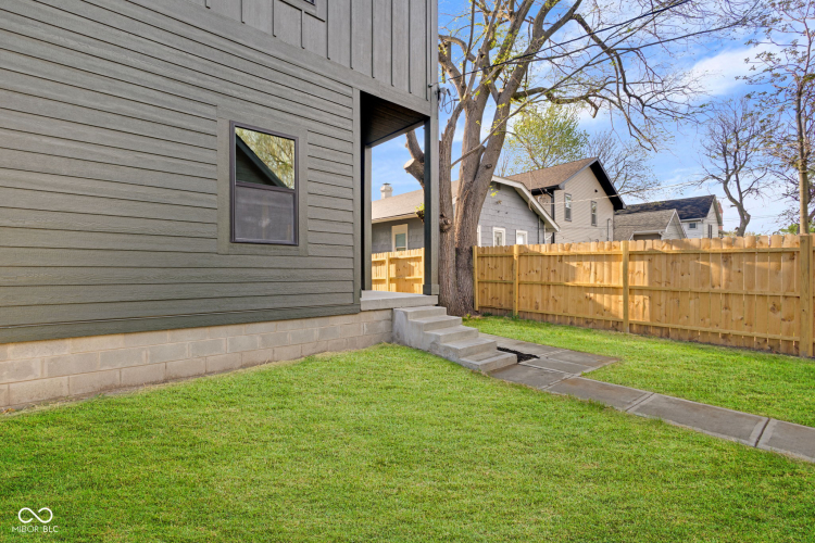 Listing Image 71