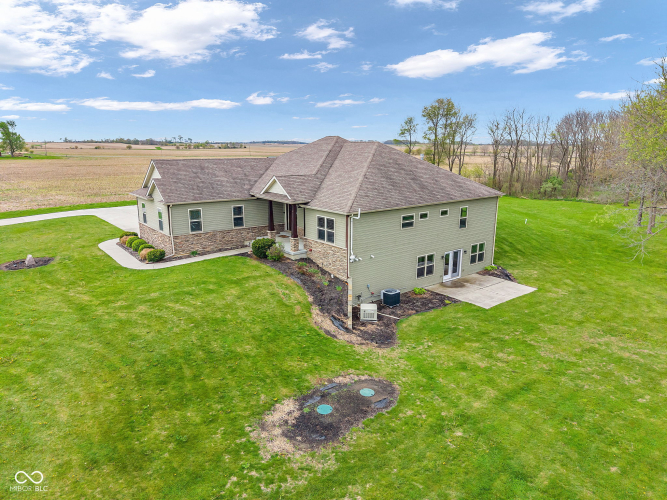 Listing Image 80