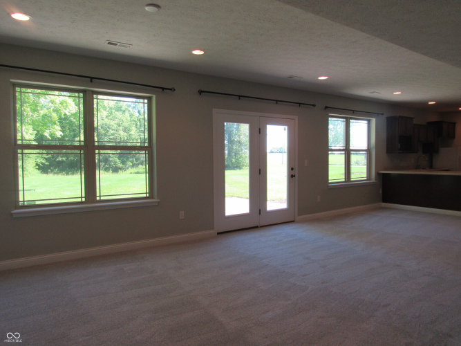 Listing Image 83