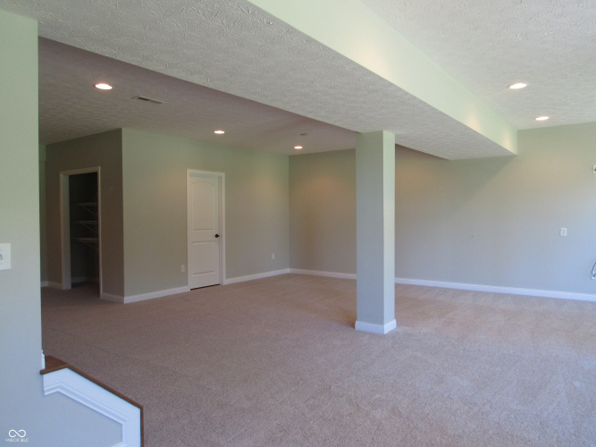 Listing Image 87