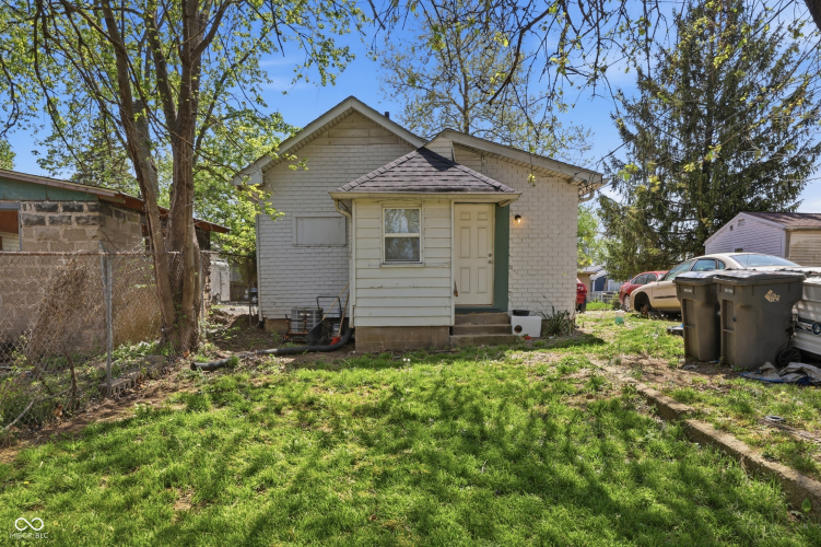 Listing Image 17