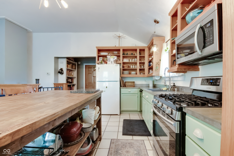 Listing Image 13