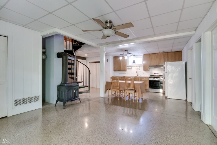 Listing Image 23