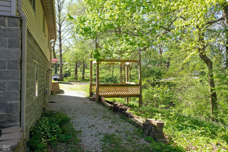 Listing Image 35