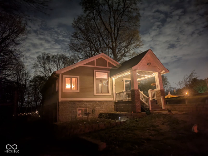 Listing Image 5