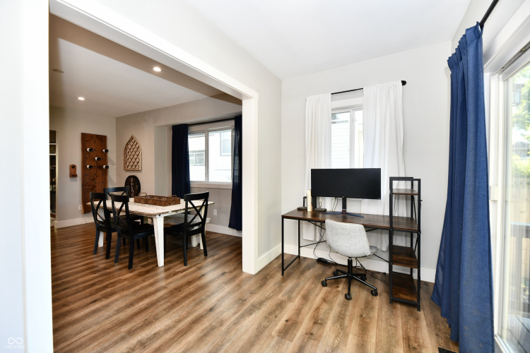 Listing Image 21