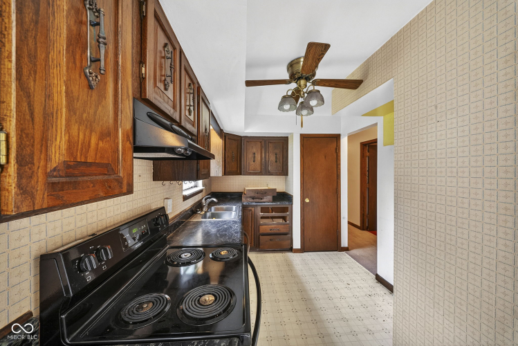 Listing Image 22
