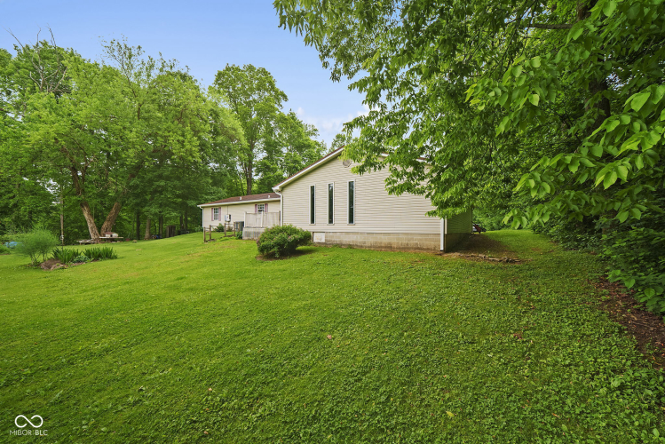 Listing Image 40