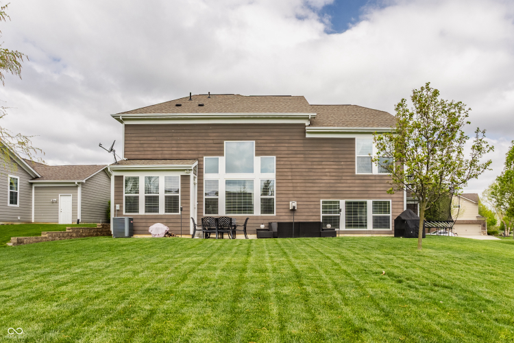 Listing Image 54