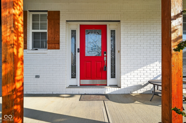 Listing Image 5