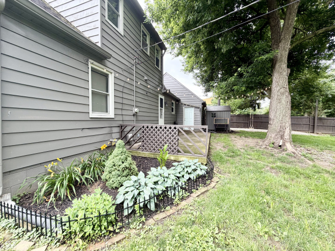 Listing Image 5