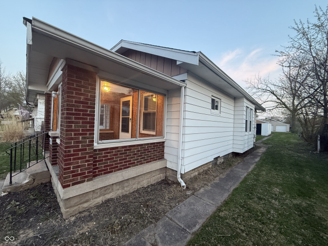 Listing Image 2