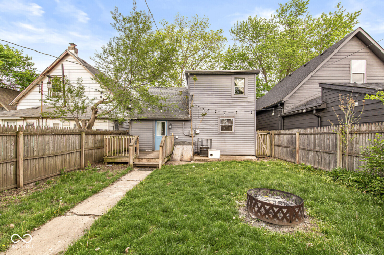 Listing Image 12