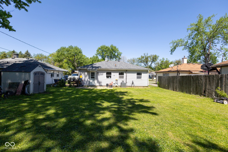 Listing Image 13