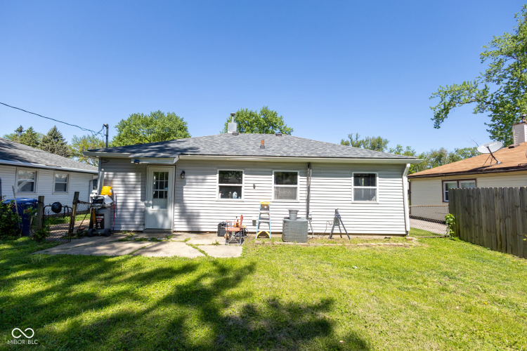 Listing Image 14