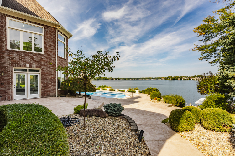 Listing Image 57