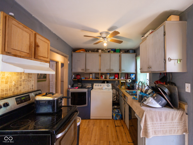 Listing Image 5