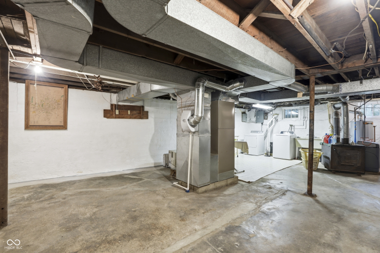 Listing Image 48