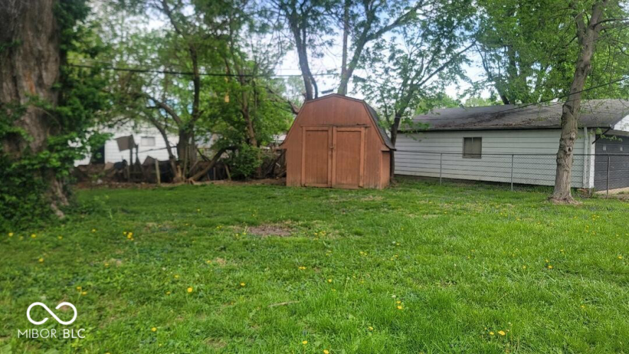 Listing Image 3
