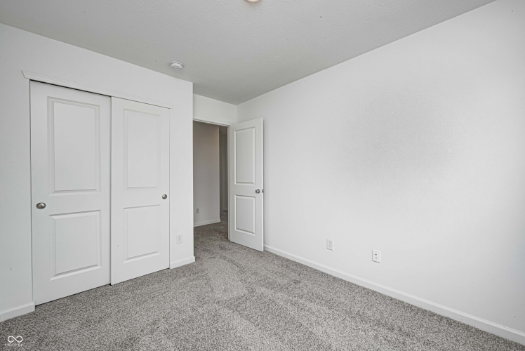 Listing Image 24