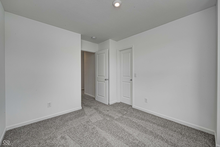 Listing Image 28
