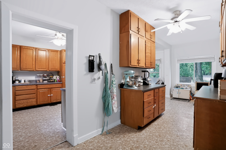 Listing Image 20