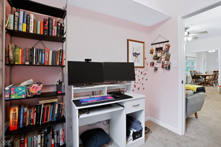 Listing Image 10