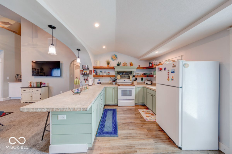 Listing Image 14