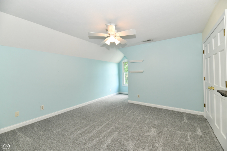 Listing Image 41