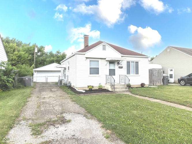 Listing Image 3