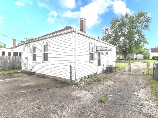 Listing Image 36