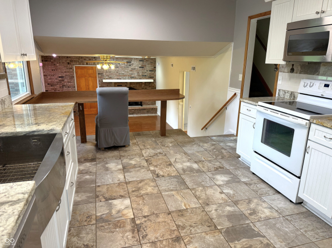 Listing Image 20