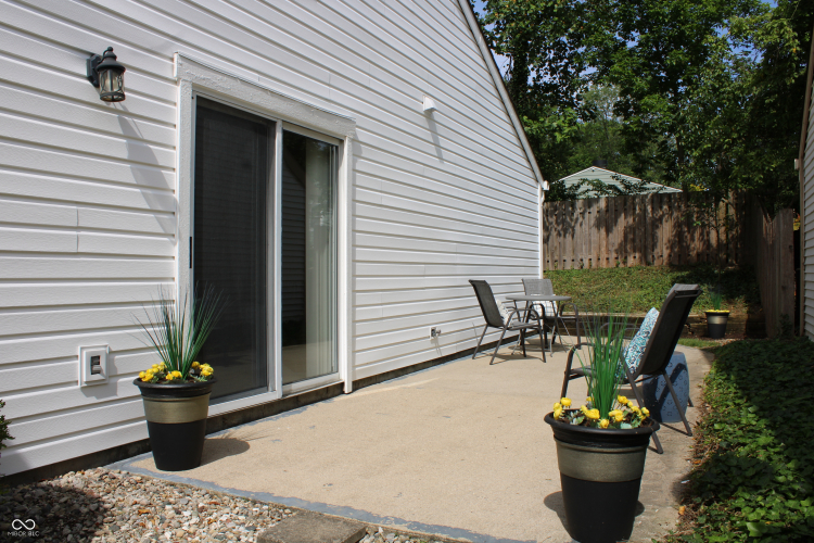 Listing Image 20