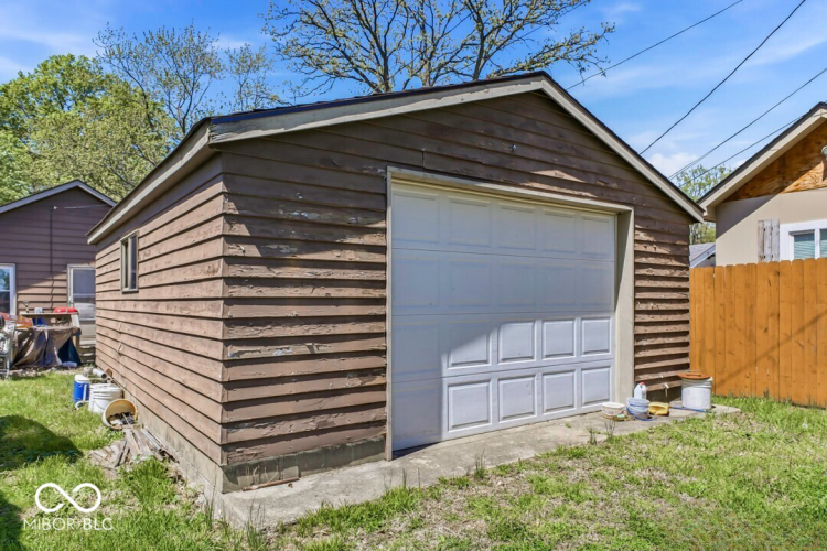 Listing Image 22