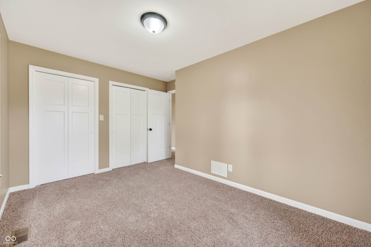 Listing Image 37