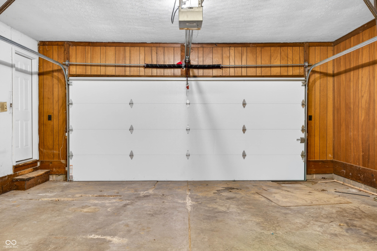 Listing Image 50