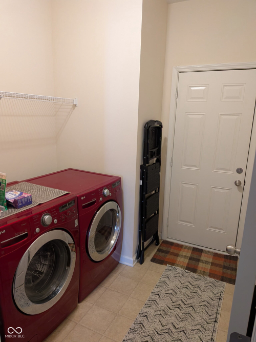 Listing Image 12