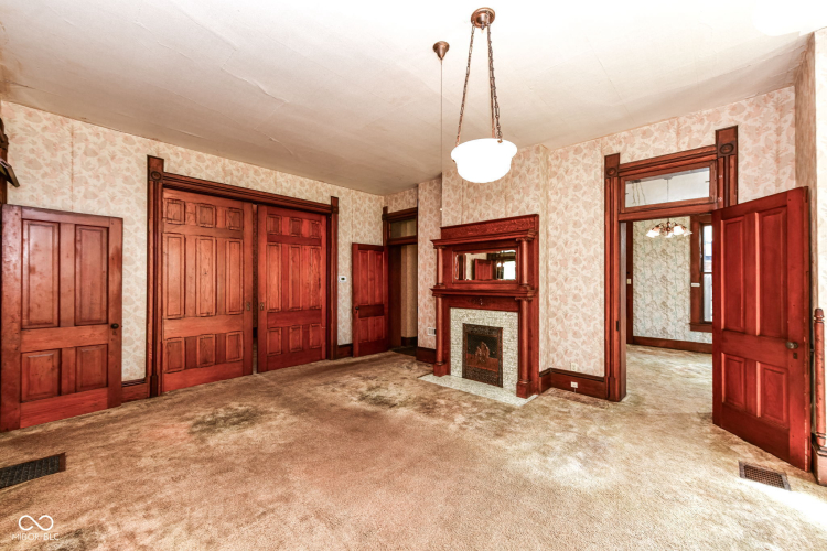 Listing Image 19